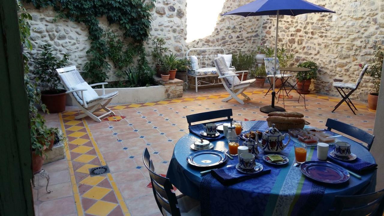 La Maison De St Victor Bed and Breakfast Saint-Victor-de-Malcap Exteriör bild
